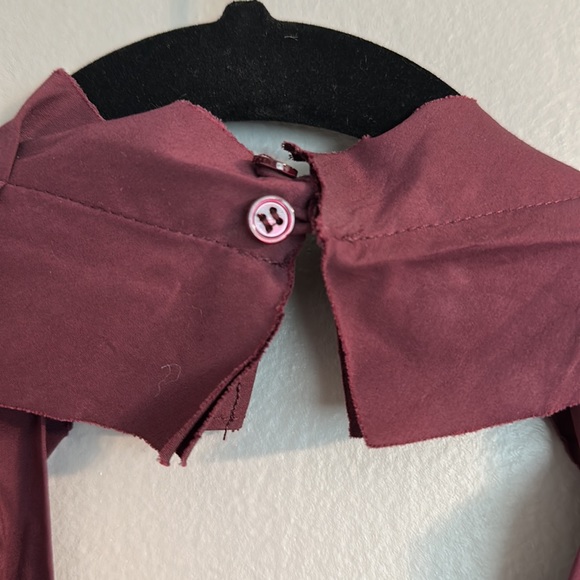 Gorgeous color purple 💜 Max Azira BCBG Halter Top with Ruffle detail - Picture 5 of 6